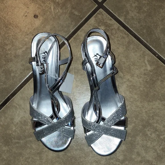 FIONI Clothing Shoes Fioni Shoes Poshmark